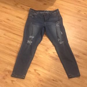 Would fit good someone in between 12 and 14